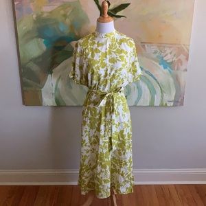 Ann Taylor Floral midi dress size 2p